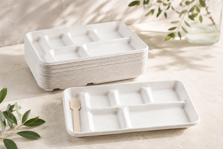Rectangular bagasse tray for prepared food packaging
