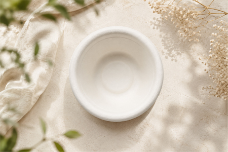 Sugarcane bagasse cups with lids for small portion food service use