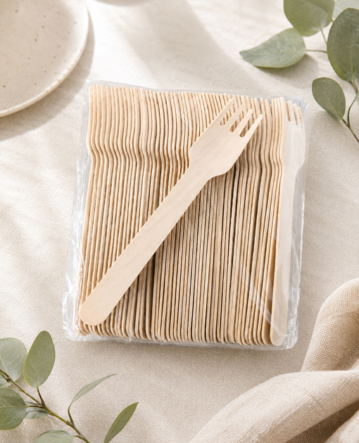 Bamboo-style disposable forks for foodservice applications