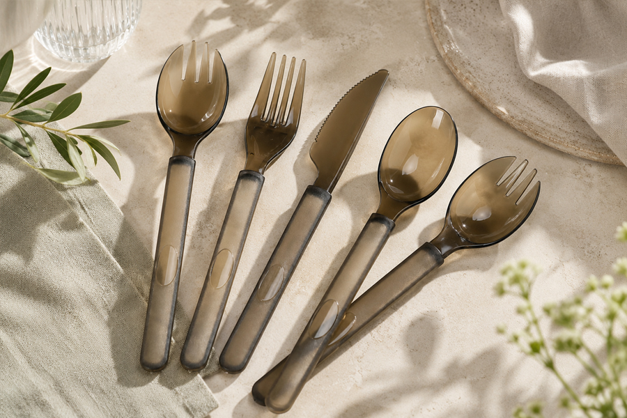 Bulk disposable utensil sets for distributor inventory
