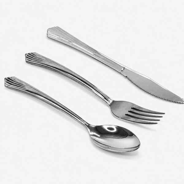 Cutlery Set with Polished Silver Appearance Cutlery Set with Polished Silver Appearance