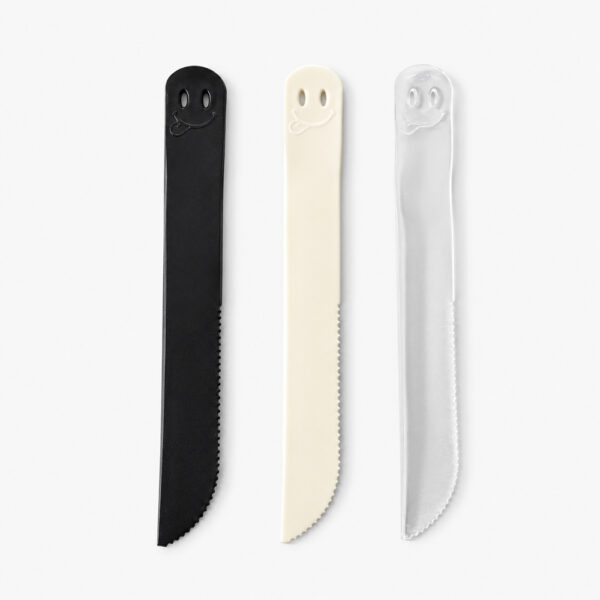 Disposable Plastic-Look Serrated Knife with Smiley Handle