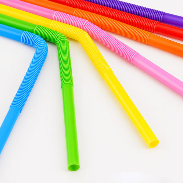 Extra-Long Flexible Plastic Straws for Foodservice Extra-Long Flexible Plastic Straws for Foodservice