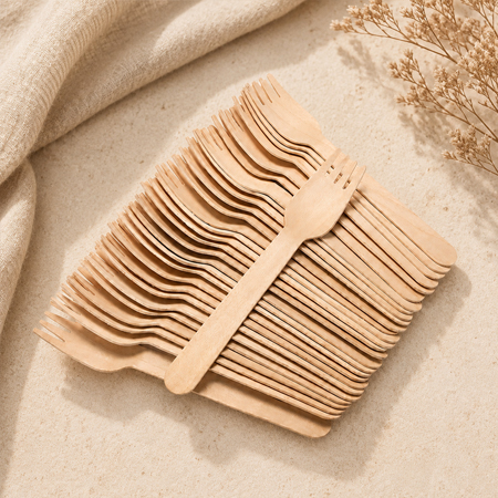 Natural bamboo tableware for events and corporate catering