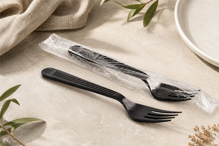 Plastic cutlery for picnic event and outdoor meal service